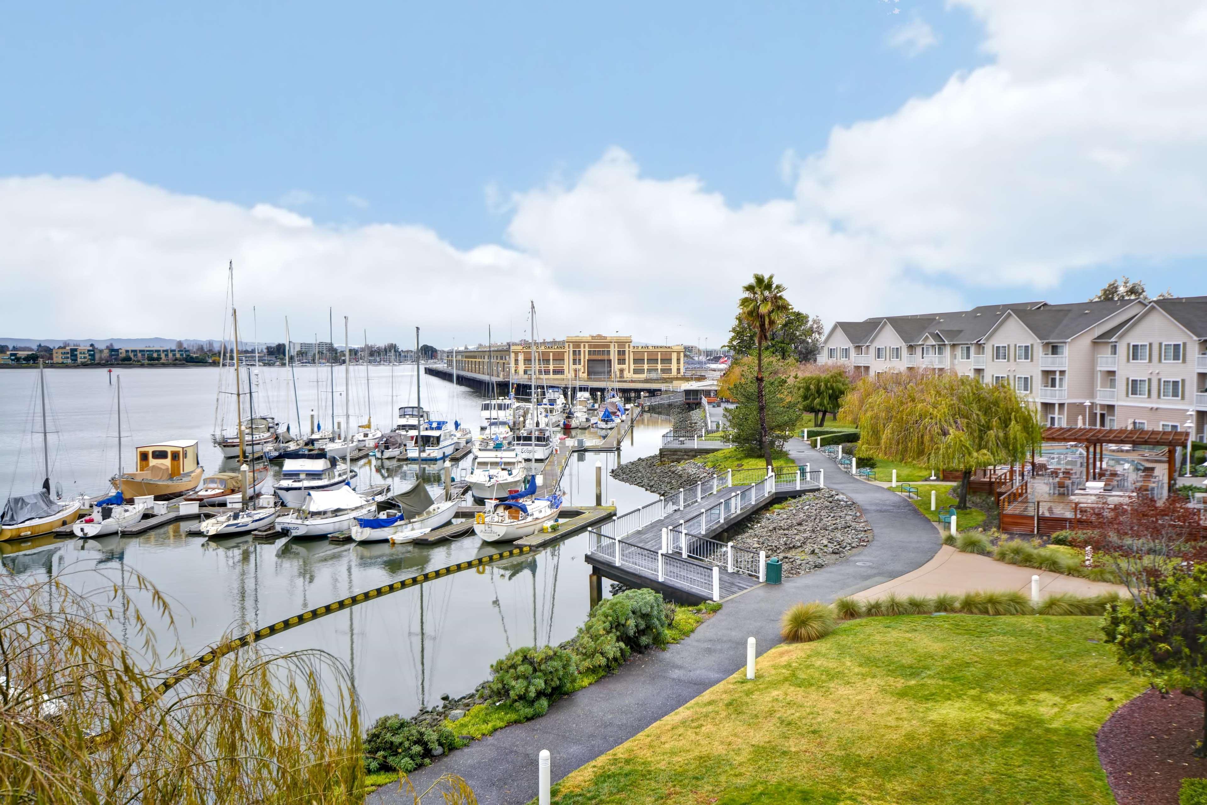 Homewood Suites By Hilton - Oakland Waterfront Exterior foto