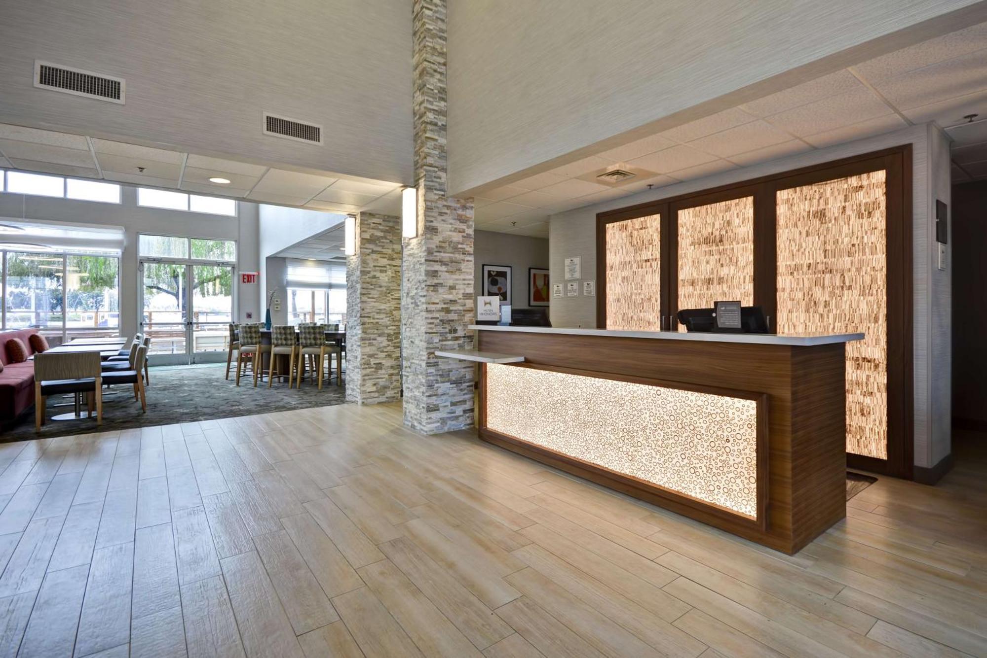Homewood Suites By Hilton - Oakland Waterfront Exterior foto